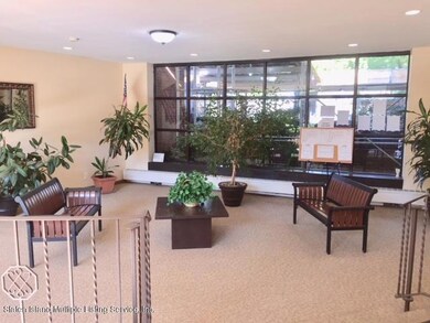 Mail Lobby