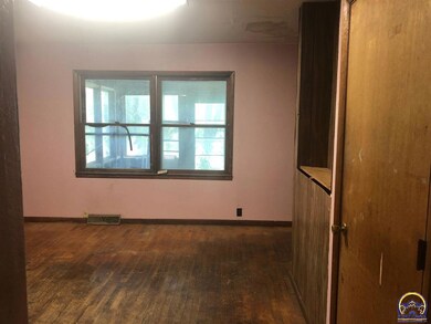 3040 NW 65th St, Topeka, KS 66618 - photo 7