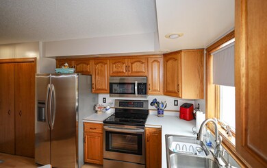 378 Voyager Dr, Alexandria, MN 56308 - photo 3