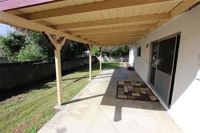 1048 Cedar Ct, Upland, CA 91786 - photo 3