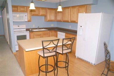 2608 W 61st St, Davenport, IA 52806 - photo 6