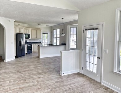 3 patio entrances!