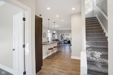 1429 Deloss St, Indianapolis, IN 46201 - photo 7