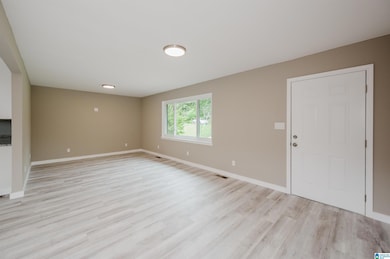 2016 9th Place NW, Center Point, AL 35215 - photo 3