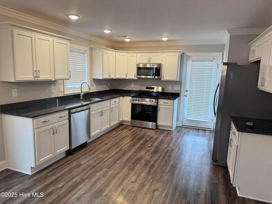 808 Sarah Rebecca Dr, Greenville, NC 27834 - photo 6