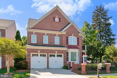 5815 Falls Gate Ct, Falls Church, VA 22041 - photo 2