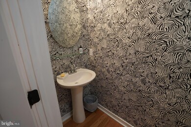 341 Cantrell St, Philadelphia, PA 19148 - photo 6