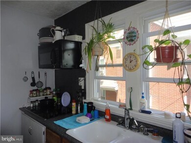 438 W 4th St unit 2ND FL, East Greenville, PA 18041 - photo 4