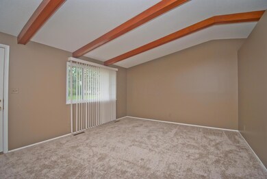 4927 Northtowne-2