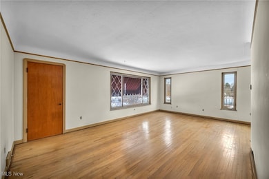 4401 Fairview Park, Fairview Park, OH 44126 - photo 4