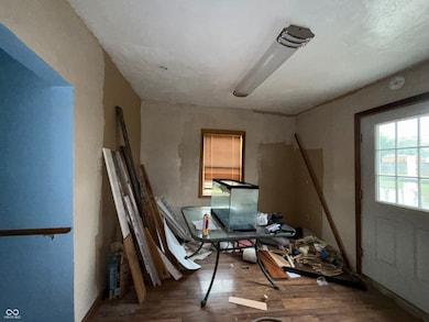 2521 S A St, Elwood, IN 46036 - photo 7