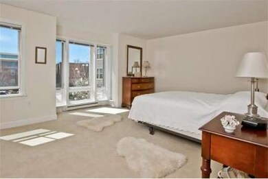 2 St Paul St unit 4, Brookline, MA 02446 - photo 4
