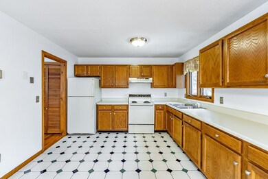 74 Manitoba St unit 78, Springfield, MA 01108 - photo 5