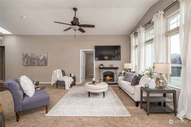 404 Willow St SW, Orting, WA 98360 - photo 5