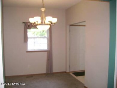 603 Cass St, Niles, MI 49120 - photo 3