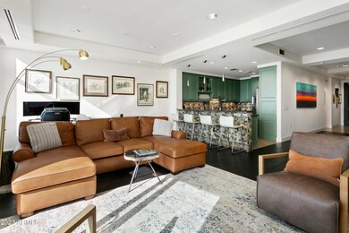 Living room/kitchen