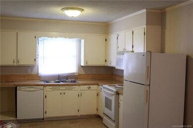 4810 Chapel Grove Rd, Gastonia, NC 28052 - photo 2