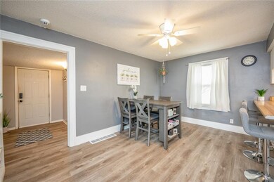 2623 48th St, Des Moines, IA 50310 - photo 6