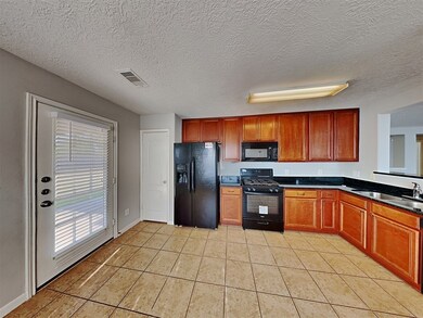 29299 Legends Bluff Dr, Spring, TX 77386 - photo 3