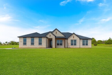 1025 Gatlin Cir, Springtown, TX 76082 - photo 6