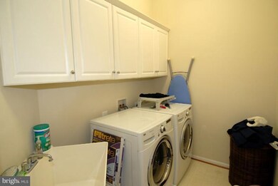 6410 South St, Falls Church, VA 22042 - photo 7