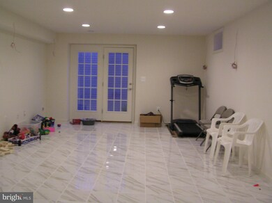 25936 Kimberly Rose Dr, Chantilly, VA 20152 - photo 4