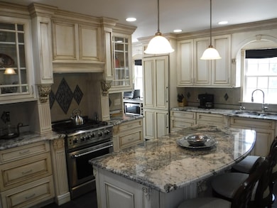 313 Loudon Rd, Albany, NY 12211 - photo 5