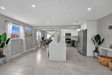 337 SW 8th Ave, Delray Beach, FL 33444 - photo 5