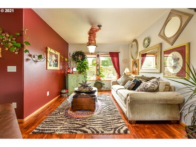 57 Sandalwood Loop, Creswell, OR 97426 - photo 7