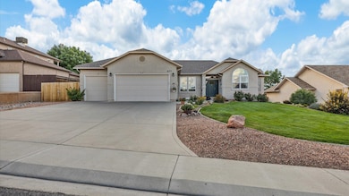 677 Roundup Dr, Grand Junction, CO 81507 - photo 2