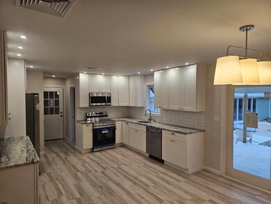 117 Redcrest St, Vineland, NJ 08361 - photo 2