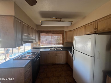 3801 W Poinsettia Dr unit 5, Phoenix, AZ 85029 - photo 7