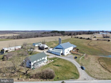 4580 Saint Thomas Williamson Rd, Chambersburg, PA 17202 - photo 6