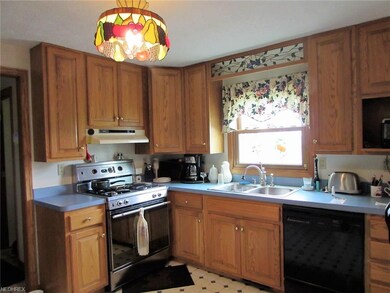 Kitchen open to the Formal dining room, Snack bar,