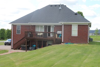 202 Crescent View Dr, Shepherdsville, KY 40165 - photo 5