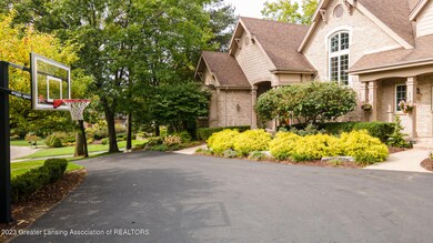2448PineHollow18
