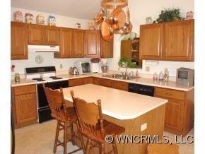 30 Oakley Dogwood Dr, Asheville, NC 28803 - photo 3