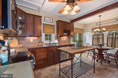 426 Easton Rd, Riegelsville, PA 18077 - photo 4