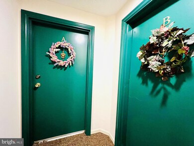 12205 Eagles Nest Ct unit A, Germantown, MD 20874 - photo 4