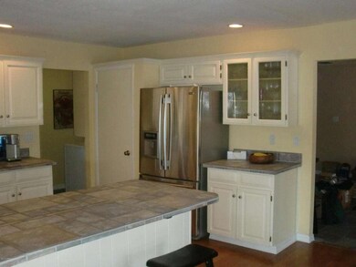 Kitchen 3