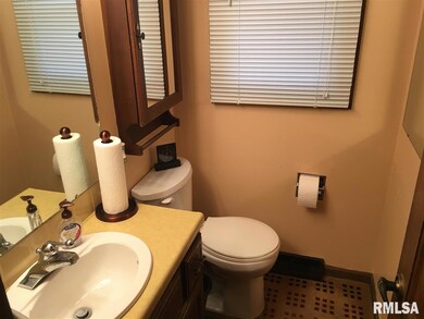 4104 Belle Ave, Davenport, IA 52807 - photo 7