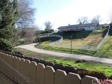 1060 Sylvia Cir, Paso Robles, CA 93446 - photo 4