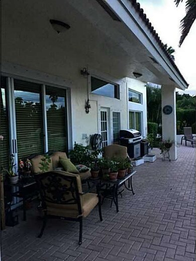 1130 Spyglass, Weston, FL 33326 - photo 2