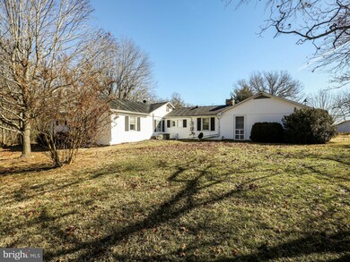 1009 Longmarsh Rd, Berryville, VA 22611 - photo 5