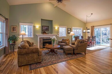 19535 Meadowbrook Dr, Bend, OR 97702 - photo 6