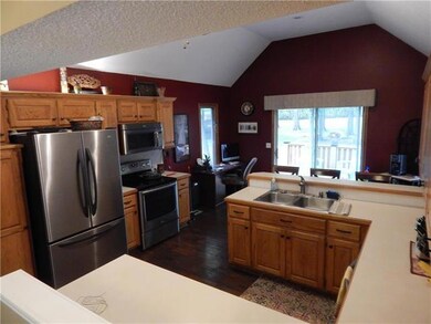 4928 Roundtree St, Shawnee, KS 66226 - photo 7