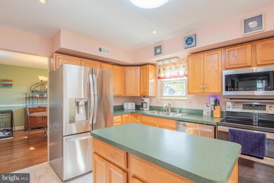 12 Martin Dr, Newark, DE 19713 - photo 5