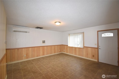 4734 Merlin St, Longview, WA 98632 - photo 6