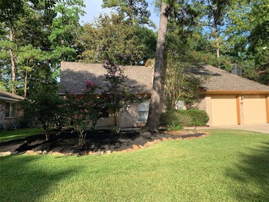 19 S Drifting Leaf Ct, Spring, TX 77380 - photo 2