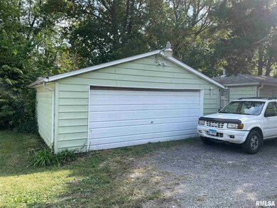 207 E Spruce St, Springfield, IL 62704 - photo 3